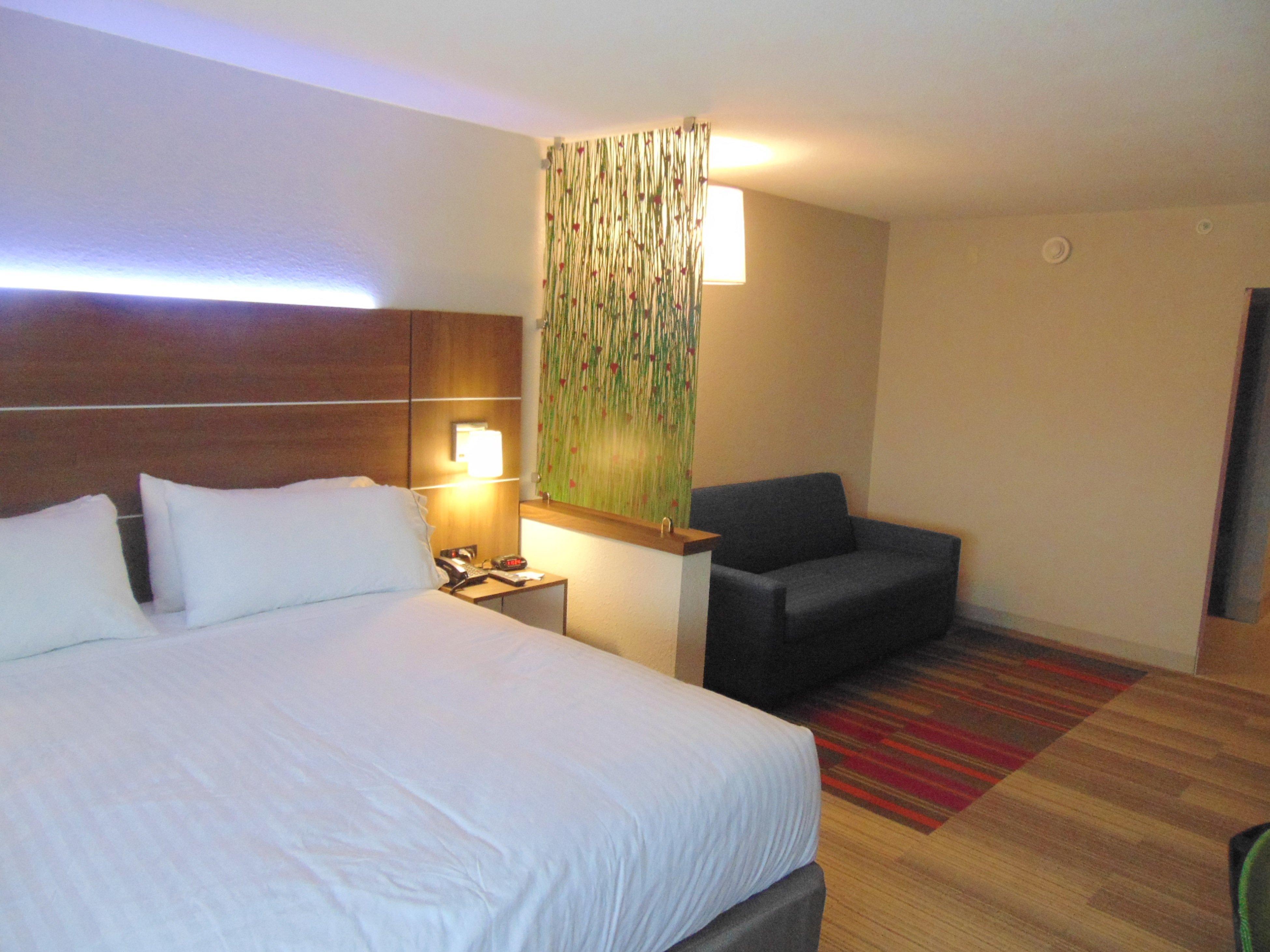Holiday Inn Express & Suites Wapakoneta By Ihg Ngoại thất bức ảnh