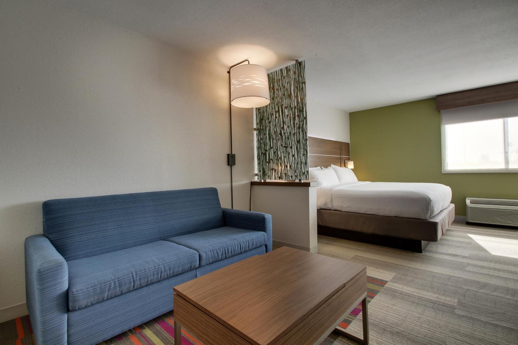 Holiday Inn Express & Suites Wapakoneta By Ihg Ngoại thất bức ảnh